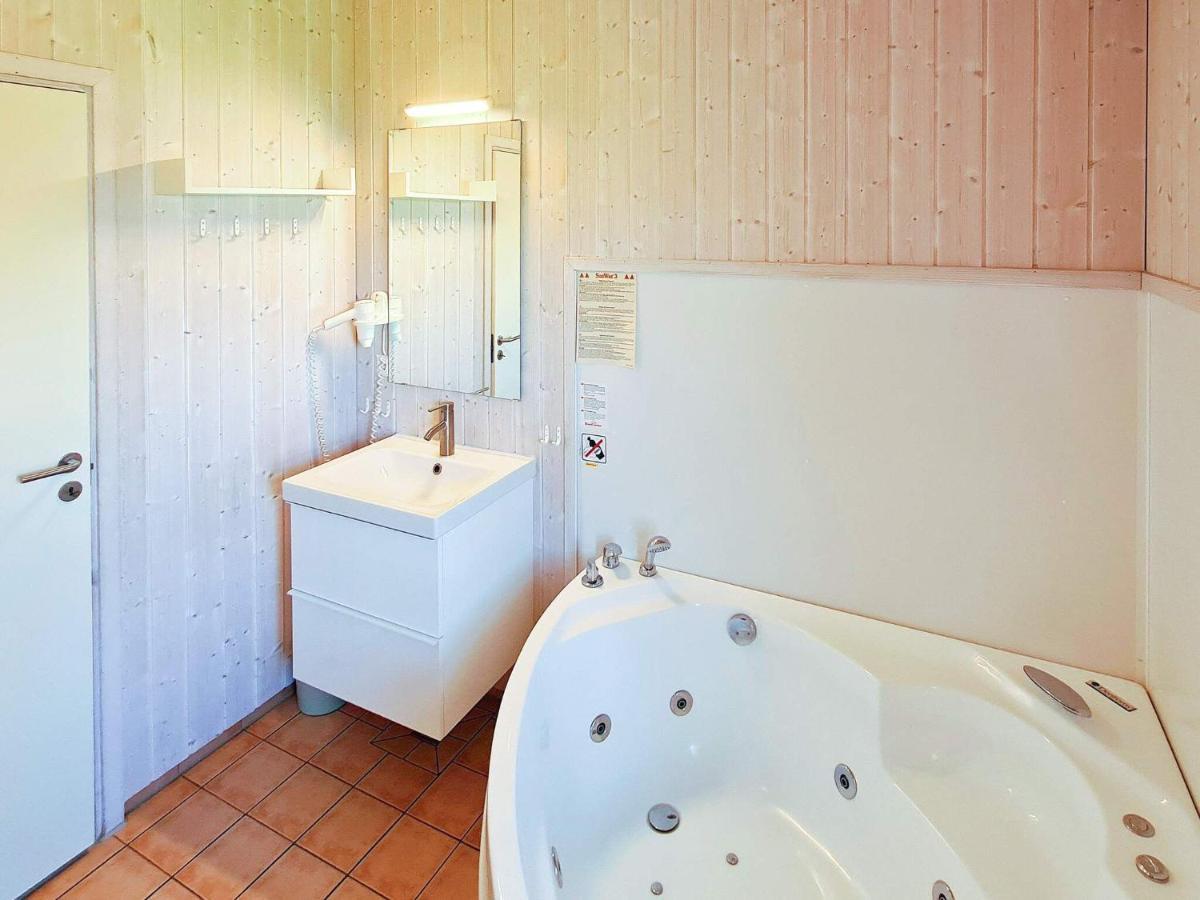 Two-Bedroom Holiday Home In Groemitz 2 Екстер'єр фото